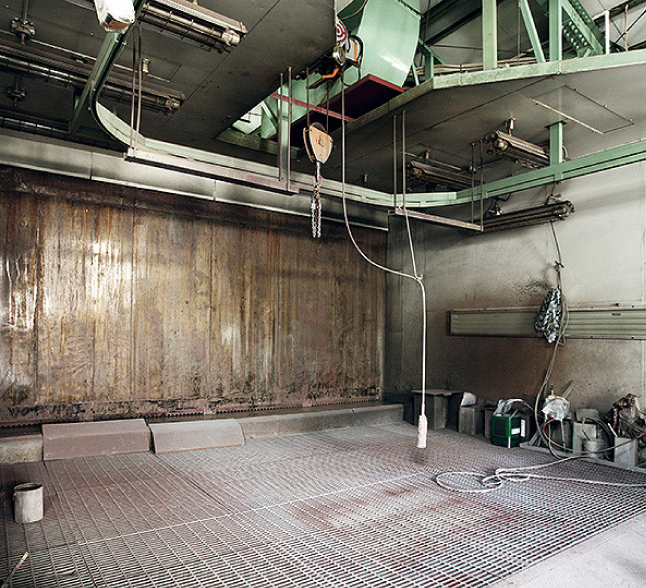 最大6mの塗装に対応できる環境